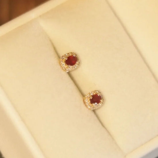 Shining Silver Inlaid Red Gemstone Crystal Square earrings for women New in Exquisite stud earings Fashion Party Jewelry